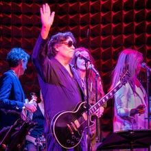 Review: LOSER'S LOUNGE TRIBUTE TO DAVID BOWIE at Joe's Pub Is Lovely