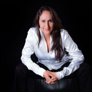 Brazilian Conductor Simone Menezes to Make Detroit ​​​​​​​Symphony Orchestra Debut