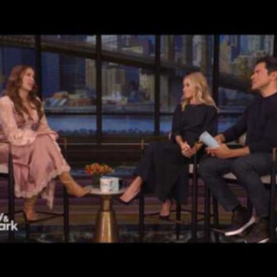 Anna Camp Talks 2:22 A GHOST STORY's Haunted Theater and Halloween Dog Costumes