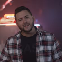 Timmy Brown Releases Music Video For 'Play It By Beer'