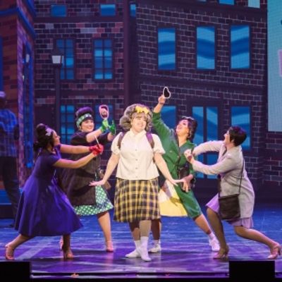 Review: HAIRSPRAY at Crown Theatre