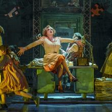 ANNIE UK and Ireland Tour Starring Craig Revel Horwood & More is Coming to Milton Key