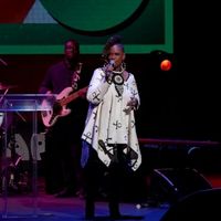 Video: Kecia Lewis Performs 'Perfect Way To Die' from HELL'S KITCHEN at The Root 100… Video