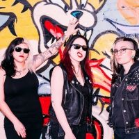 The Venomous Pinks Release New Single 'Hold On'