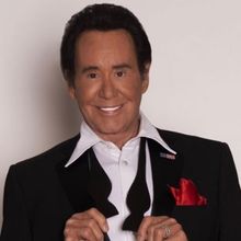 'Mr. Las Vegas' Wayne Newton to Make Maui Debut