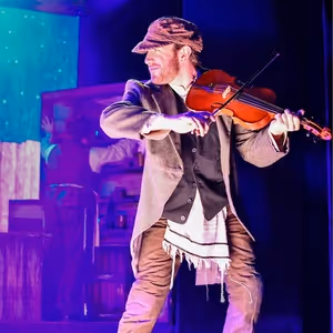 Review: FIDDLER ON THE ROOF at Broadway Palm
