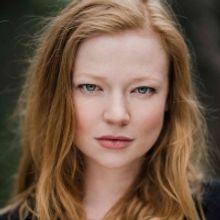 Sarah Snook Replaces Elizabeth Moss in RUN RABBIT RUN Horro Film