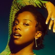 Rachel Chinouriri Releases New Song 'Maybe I'm Lonely'