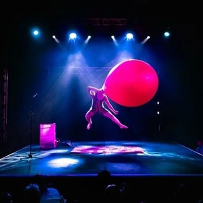 Headfirst Acrobats Will Perform Two Shows at Brighton Fringe