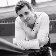 VIDEO: Matt Doyle Visits Backstage LIVE with Richard Ridge- Watch Now!
