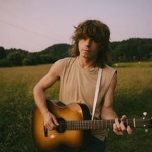 Jesse Welles Confirms Headlining 'Red' Tour Dates with Shows in NYC, Los Angeles, & M