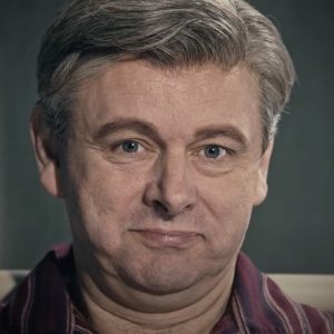 Video: Watch Michael Sheen in New Trailer for NYE at The National Theatre
