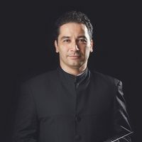 Andrés Orozco-Estrada Returns To Houston Close Out The 2020–21 Season
