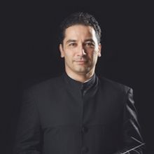 Andrés Orozco-Estrada Returns To Houston Close Out The 2020–21 Season