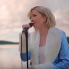 Carly Rae Jepsen Release New Video for 'The Sound'