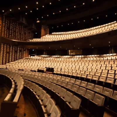 Feature: KONING WILLEM ALEXANDER OPENT HET NIEUWE THEATER OP VRIJDAG 1 MAART!