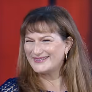 Video: Ana Gasteyer Discusses the Delights of 'Playing Mean' Opposite Sutton Foster