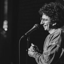 Interview: Eli Leonard Explores Jewish Stereotypes in GOOD SHOWBIZ at SoHo Playhouse