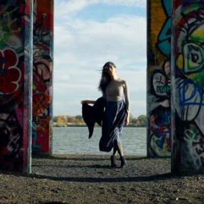 Autumn Luz Announces Debut LP MOMENTS; Single 'Cobalt' Out Now