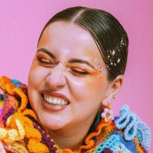 bexx Unveils an EP 'SUCKER'