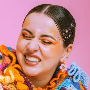 bexx Unveils an EP 'SUCKER'