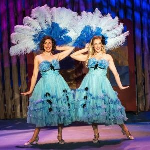 Review: IRVING BERLIN'S WHITE CHRISTMAS at The Forum Theatre