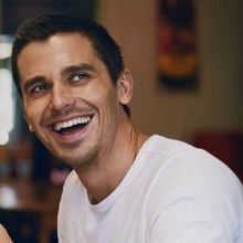 Video: NO TASTE LIKE HOME WITH ANTONI POROWSKI Series Trailer