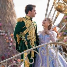 Photos: WICKED: FOR GOOD Debuts New Photos of Glinda, Elphaba, Fiyero, & More