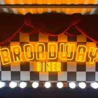 BWW REVIEW: Guest Reviewer Kym Vaitiekus Shares His Thoughts On BROADWAY DINER