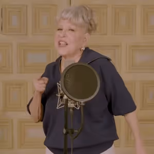 Video: Bette Midler Is Joined by Broadway Friends in Anti-Trump Protest Song