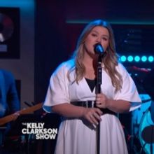 VIDEO: Kelly Clarkson Covers 'Send My Love'