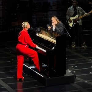 WATCH: Alicia Keys Performs on Broadway with Jessica Vosk in HELL'S KITCHEN Encore