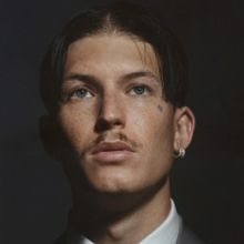 VIDEO: Gus Dapperton Reveals 'Wet Cement' Live Performance Music Video