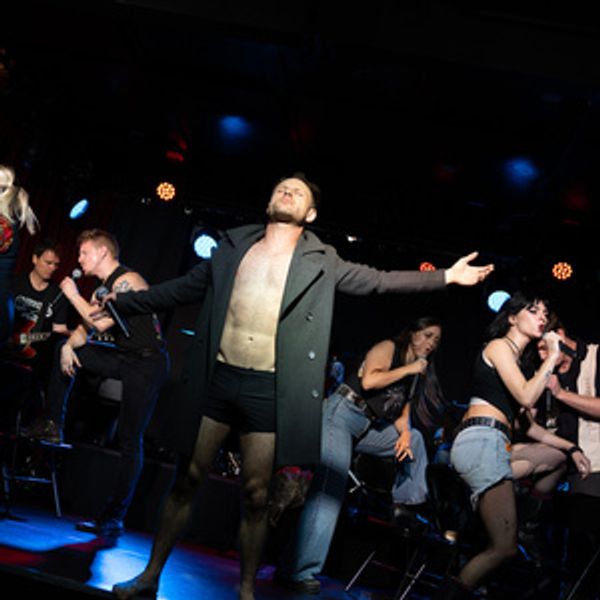 JIMI DARKNESS: ALCOHOLIC SUPERHERO Extends LA Run Photo