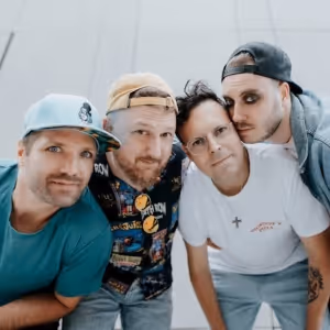Munich's Cadet Carter Releases 'My Favourite Place' With Kayleigh Goldsworthy