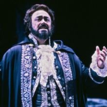 BWW Review: Today's Biggest Stars plus Pavarotti, Price, Sutherland, Battle and Othe
