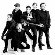 Víctor Conde dirigirá a Los Secretos en A TU LADO