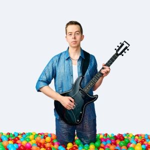 Musical Comedian and Freestyle Rap Sensation Chris Turner Returns To Edinburgh…