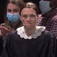 VIDEO: SATURDAY NIGHT LIVE Tributes Ruth Bader Ginsburg With Cameo From Kate… Video