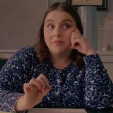 Video: Hulu Drops LIFE & BETH Season Two Trailer With Beanie Feldstein, Laura Benanti