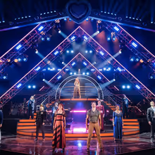 Video: Marla Mindelle Performs 'My Heart Will Go On' in TITANIQUE on Broadway
