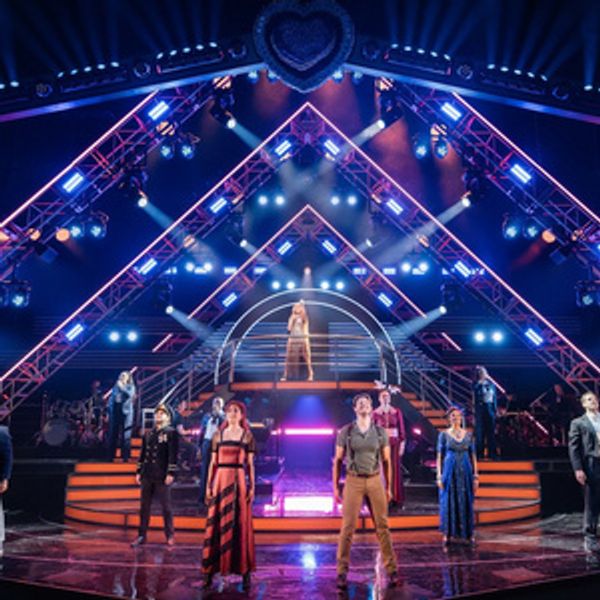 Video: Marla Mindelle Performs 'My Heart Will Go On' in TITANIQUE on Broadway - Broadway Theater Video