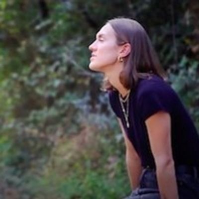 Lilly Winwood Releases Music Video For 'Few More Records'
