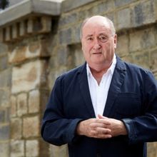 Alan Lyddiard Will Step Down as Artistic Director of the Performance Ensemble