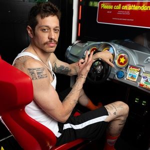 Pete Davidson to Headline ESL Rochester Fringe Festival Comedy Series