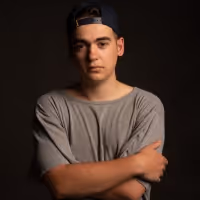 Rising Pop Artist Alex Angelo Releases New Single 'Blue Skies'
