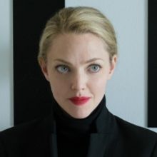 VIDEO: Hulu Releases First Look at Amanda Seyfried in THE DROPOUT