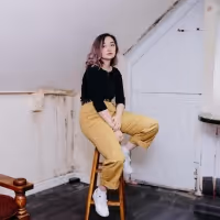 mxmtoon Releases Video For 'unspoken words'