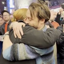 Video: Kieran Culkin Visits SUCCESSION Co-Star Sarah Snook on Broadway