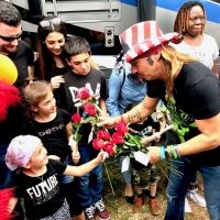 Bret Michaels to Receive Humanitarian Of The Year Award at Hollywood Christmas Parade
